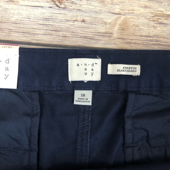 Navy Blue Shorts from a new day - Picture 4 of 8